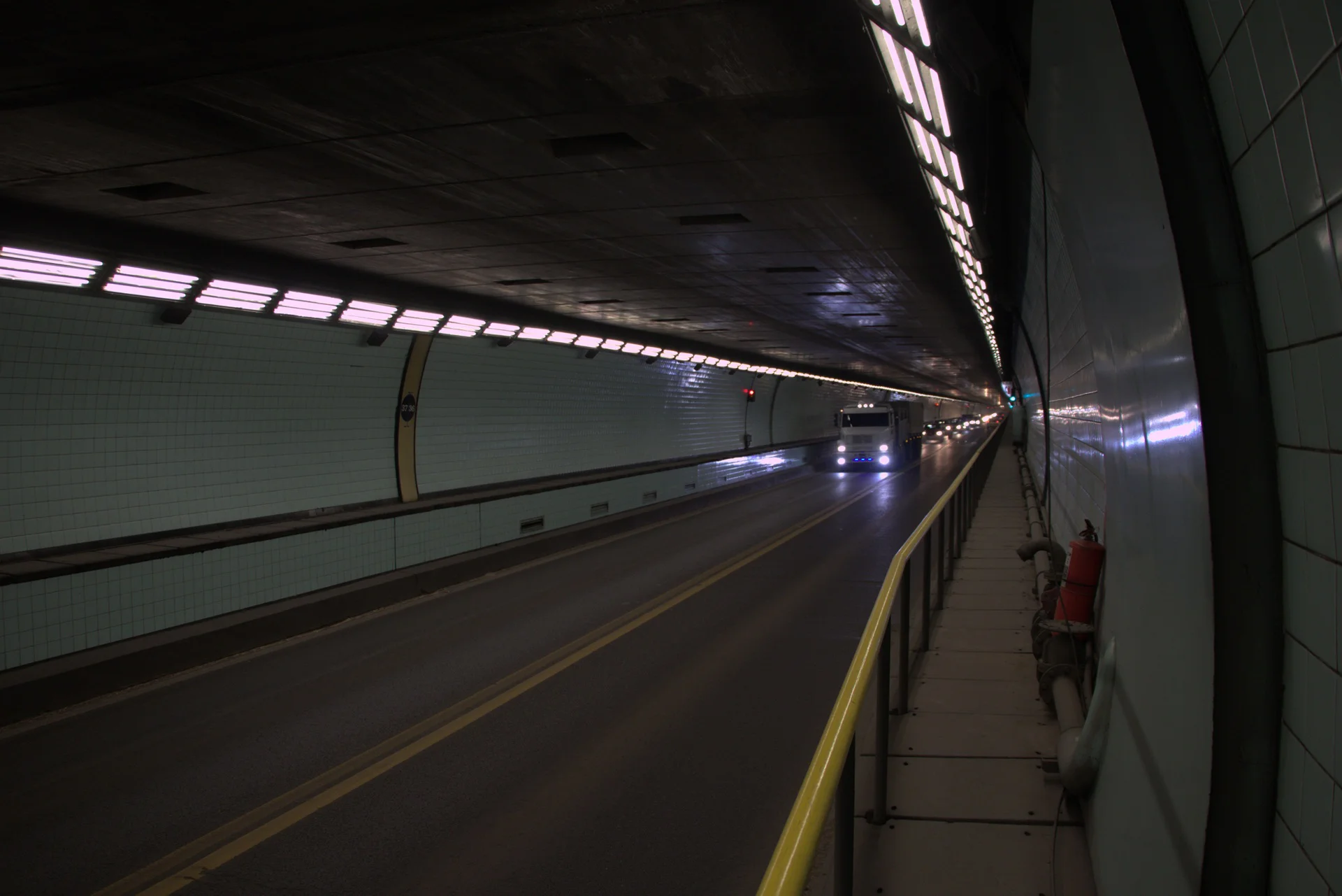 El Túnel Subfluvial refuerza los controles al transporte de cargas