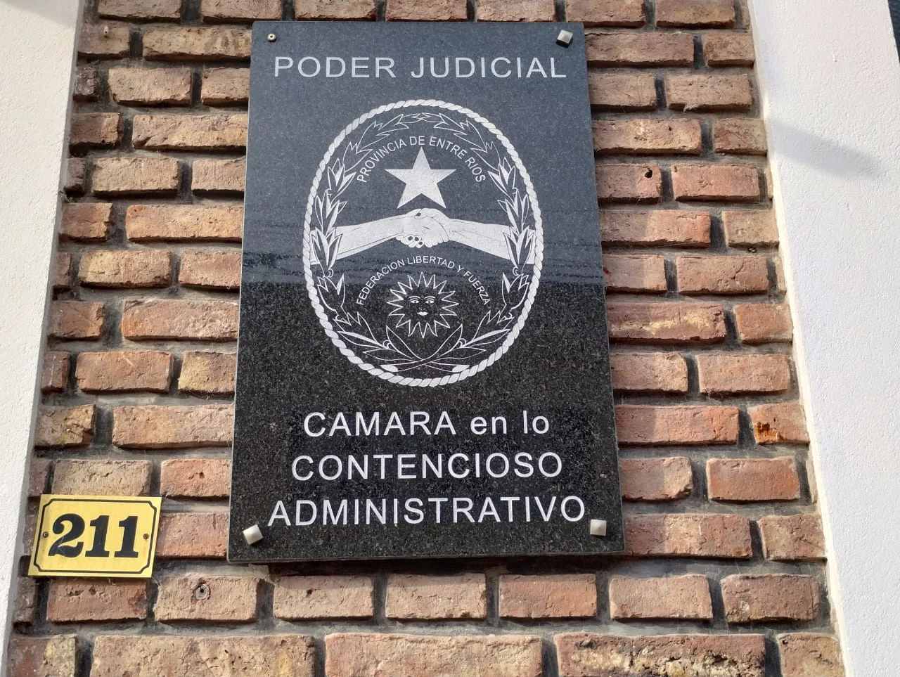 Placa-Contencioso-Administrativo
